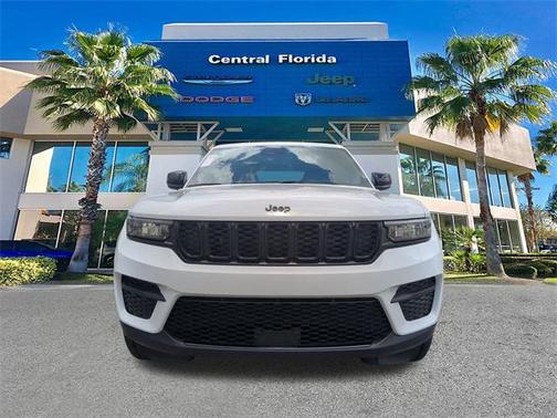 2025 Jeep Grand Cherokee Altitude