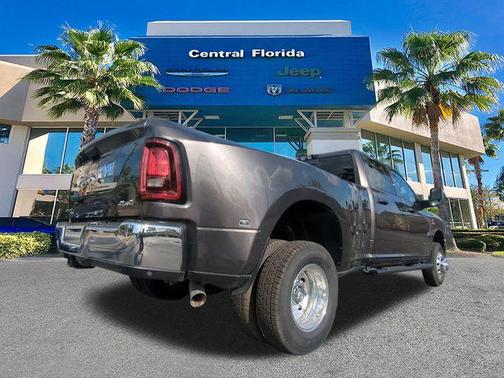 2026 RAM 3500 Tradesman Crew Cab 4x4 8' Box