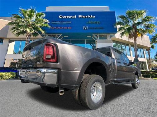 2026 RAM 3500 Tradesman Crew Cab 4x4 8' Box