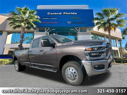 2026 RAM 3500 Tradesman Crew Cab 4x4 8' Box