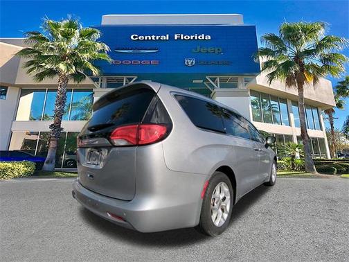 2018 Chrysler Pacifica Touring