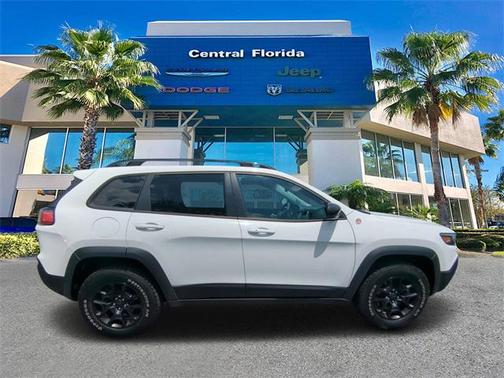 2022 Jeep Cherokee Trailhawk