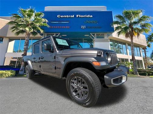 2025 Jeep Gladiator Sport S
