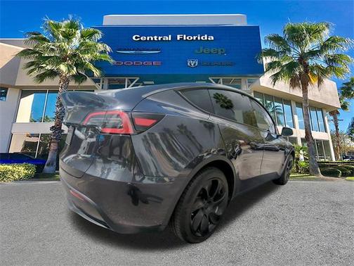 2024 Tesla Model Y Long Range Dual Motor All-Wheel Drive