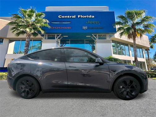 2024 Tesla Model Y Long Range Dual Motor All-Wheel Drive