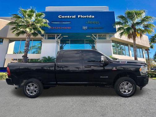 2024 RAM 2500 Laramie Crew Cab 4x4 6'4' Box