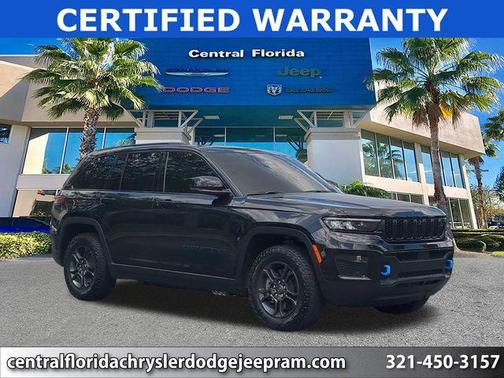 Diamond Black Crystal Pearlcoat 2025 Jeep Grand Cherokee 4xe Trailhawk