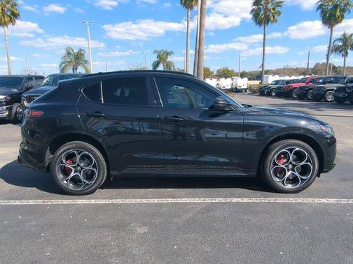 2024 Alfa Romeo Stelvio Veloce AWD