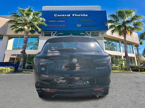 2024 Alfa Romeo Stelvio Veloce AWD