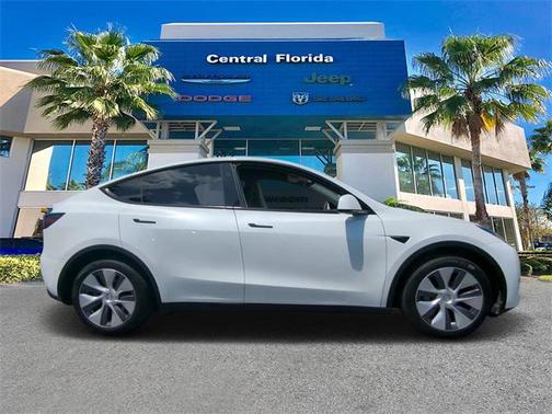 2024 Tesla Model Y Long Range Dual Motor All-Wheel Drive