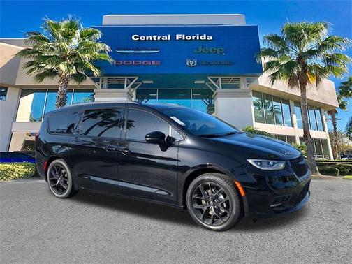 2025 Chrysler Pacifica Limited