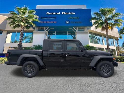 2025 Jeep Gladiator Sport S