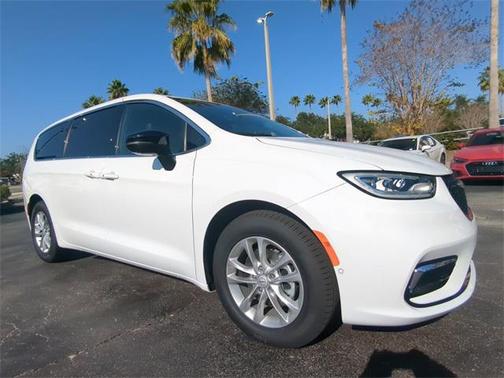 2026 Chrysler Pacifica L