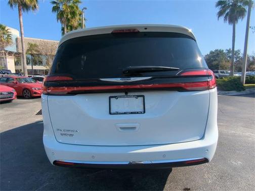 2026 Chrysler Pacifica L