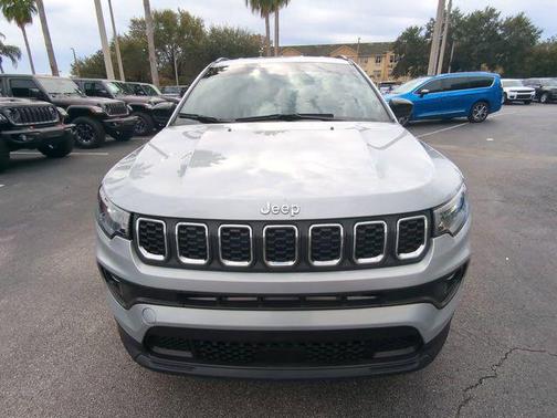 2025 Jeep Compass Latitude