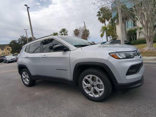 2025 Jeep Compass Latitude