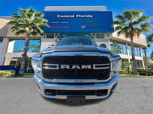2021 RAM 2500 Tradesman Crew Cab 4x4 6'4' Box