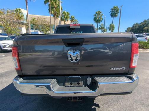 2021 RAM 2500 Tradesman Crew Cab 4x4 6'4' Box