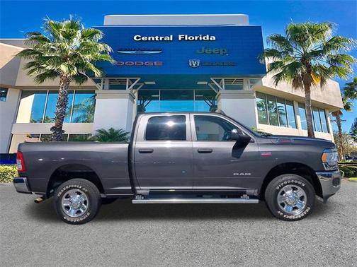 2021 RAM 2500 Tradesman Crew Cab 4x4 6'4' Box
