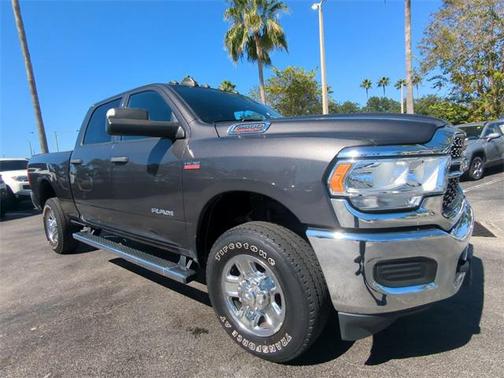 2021 RAM 2500 Tradesman Crew Cab 4x4 6'4' Box