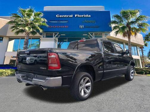 Diamond Black Crystal Pearlcoat 2019 RAM 1500 Limited