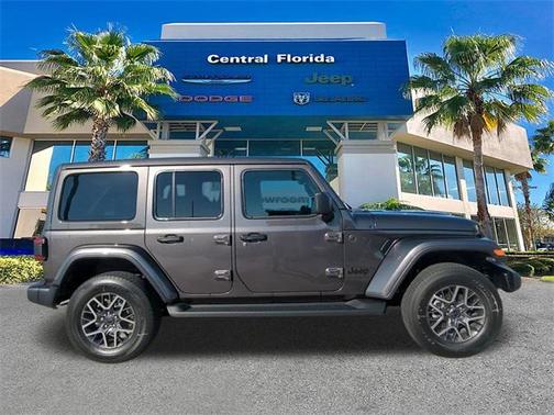 2026 Jeep Wrangler 4-Door Sahara 4x4