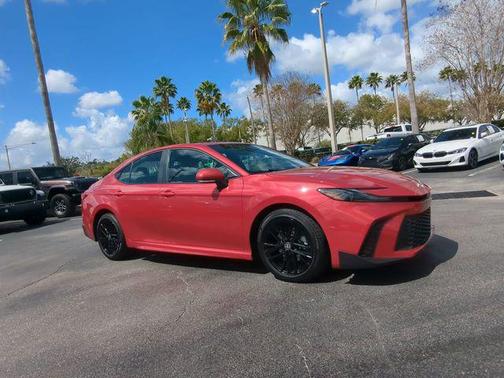 2025 Toyota Camry SE