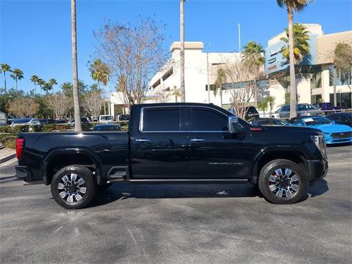 2024 GMC Sierra 2500 Denali