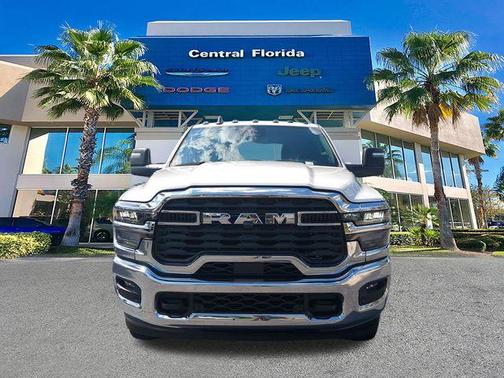 Bright White Clearcoat 2026 RAM 3500 Tradesman Crew Cab 4x4 8' Box