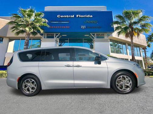 2024 Chrysler Pacifica Limited