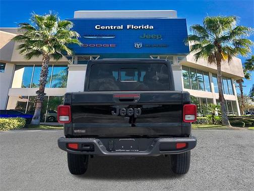2025 Jeep Gladiator Sport S