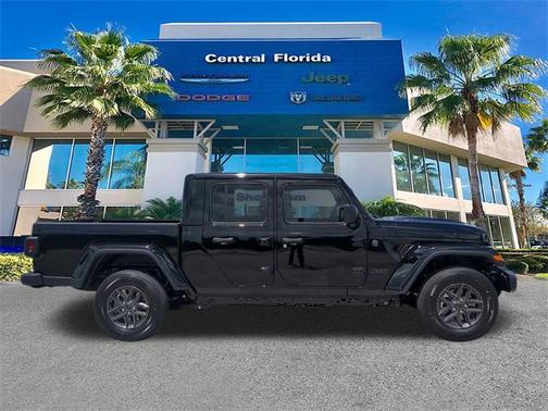2025 Jeep Gladiator Sport S