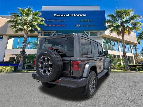 2025 Jeep Wrangler 4-Door Sahara 4x4