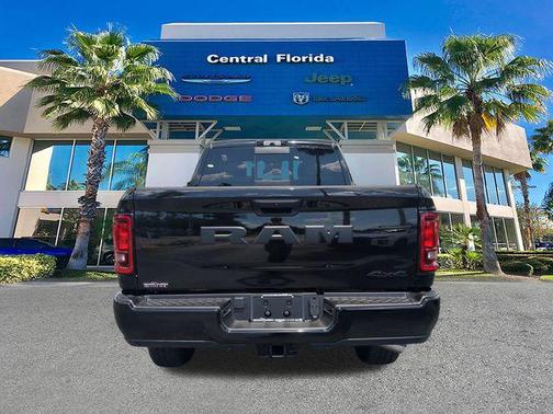 Diamond 2026 RAM 2500 Black Express Crew Cab 4x4 6'4' Box