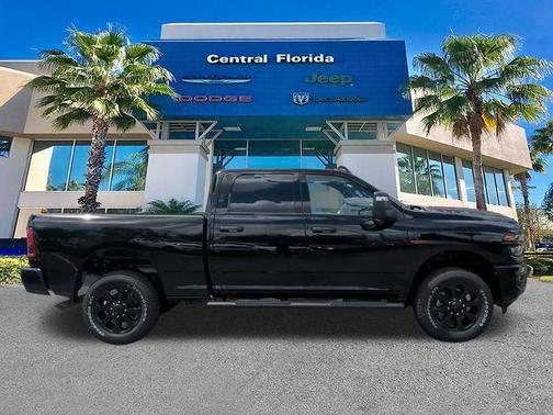 Diamond 2026 RAM 2500 Black Express Crew Cab 4x4 6'4' Box