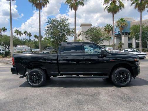 Diamond 2026 RAM 2500 Black Express Crew Cab 4x4 6'4' Box