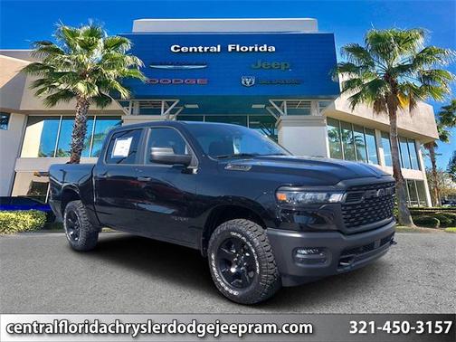 2025 RAM 1500 Warlock Crew Cab 4x4 5'7' Box