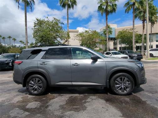 2022 Nissan Pathfinder SV 2WD