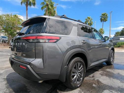 2022 Nissan Pathfinder SV 2WD