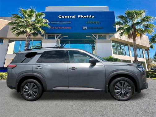 2022 Nissan Pathfinder SV 2WD