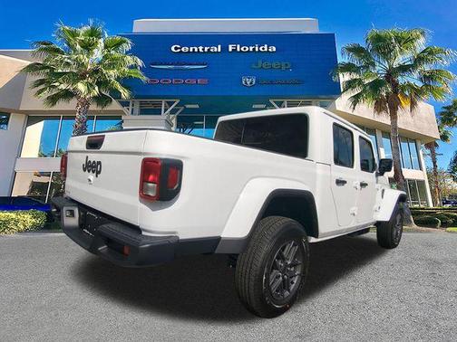 2026 Jeep Gladiator Sport S
