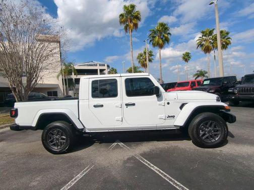 2026 Jeep Gladiator Sport S
