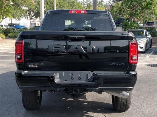 2025 RAM 2500 Big Horn Crew Cab 4x4 6'4' Box
