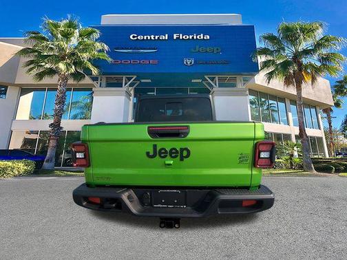 2026 Jeep Gladiator Willys 4x4