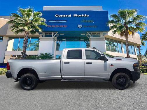 Silver Zynith 2026 RAM 3500 Tradesman Crew Cab 4x4 8' Box