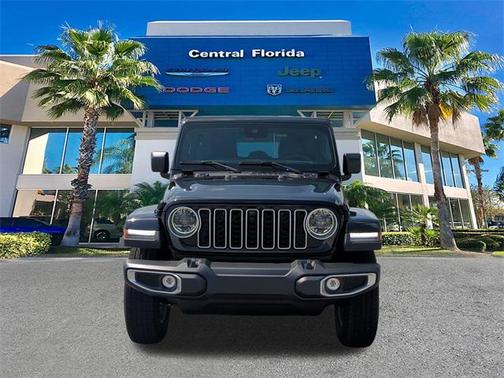 2025 Jeep Wrangler 4-Door Sahara 4x4