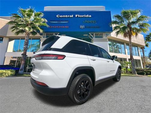 2025 Jeep Grand Cherokee Altitude