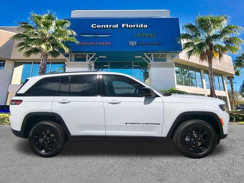 2025 Jeep Grand Cherokee Altitude