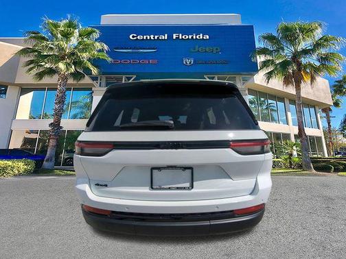 2025 Jeep Grand Cherokee Altitude