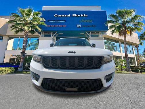 2025 Jeep Grand Cherokee Altitude